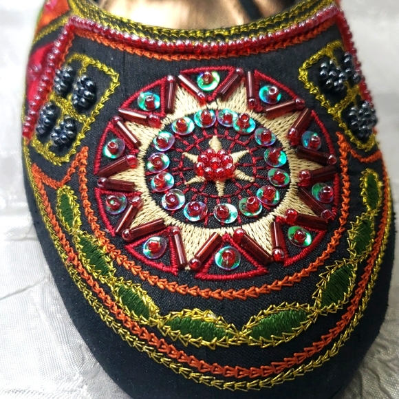 Tribeca Beautiful Beaded Embroidered Multi Color Women's Shoes Size 8.5 - Picture 7 of 13